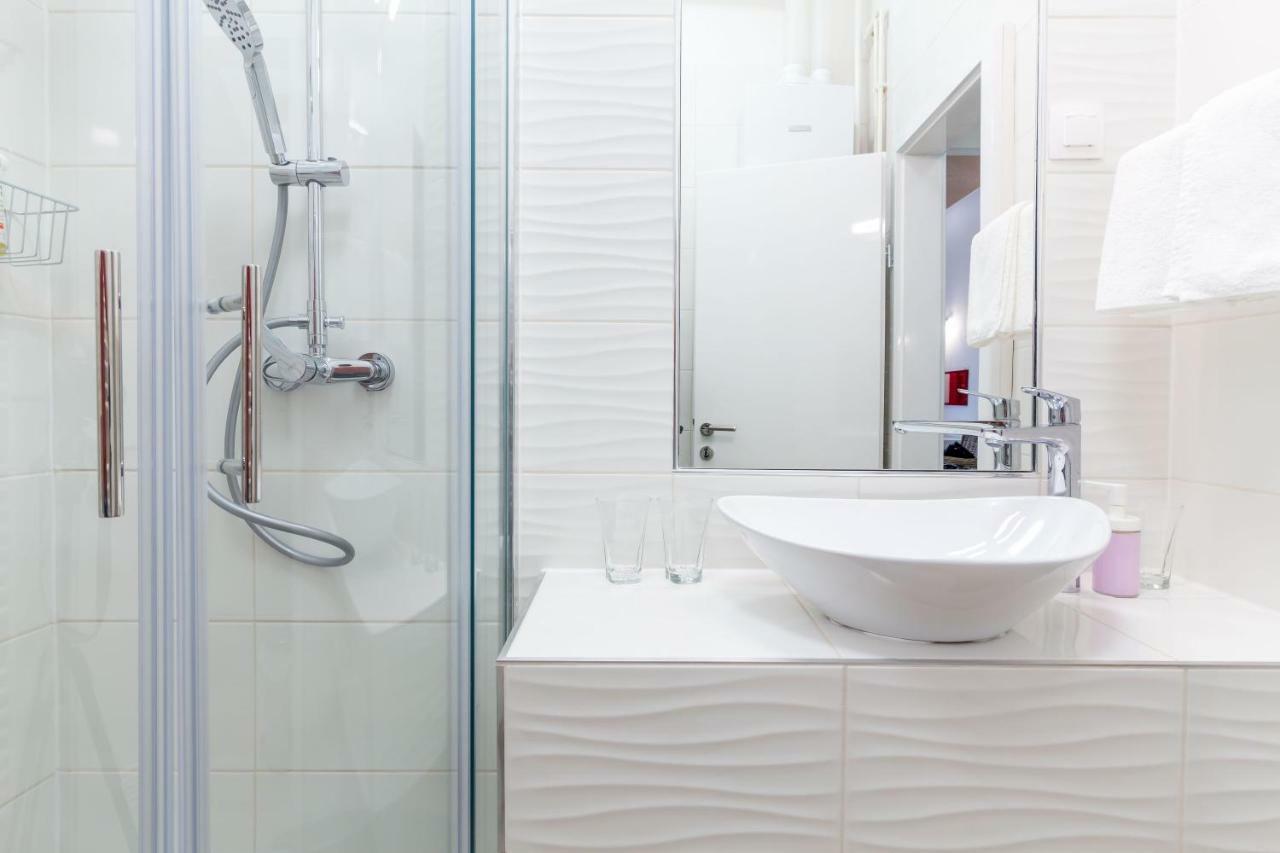 Cosy Romantic Apartment Zagreb Bagian luar foto
