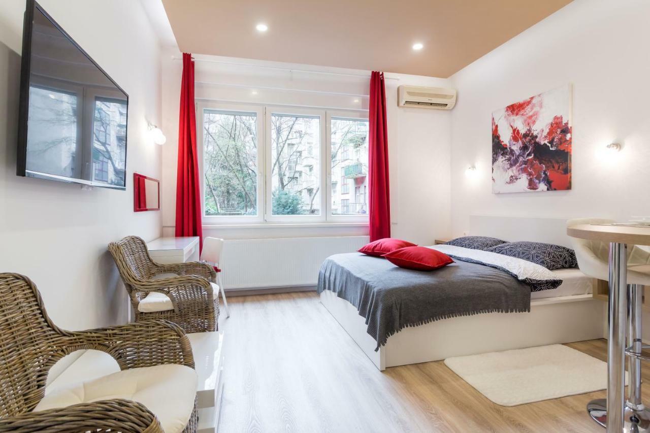 Cosy Romantic Apartment Zagreb Bagian luar foto